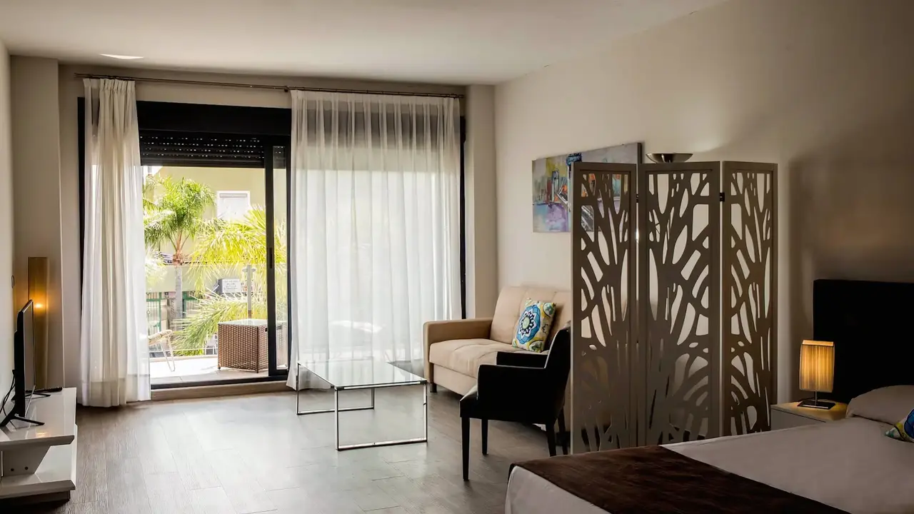 Bluesea Dimona Suites