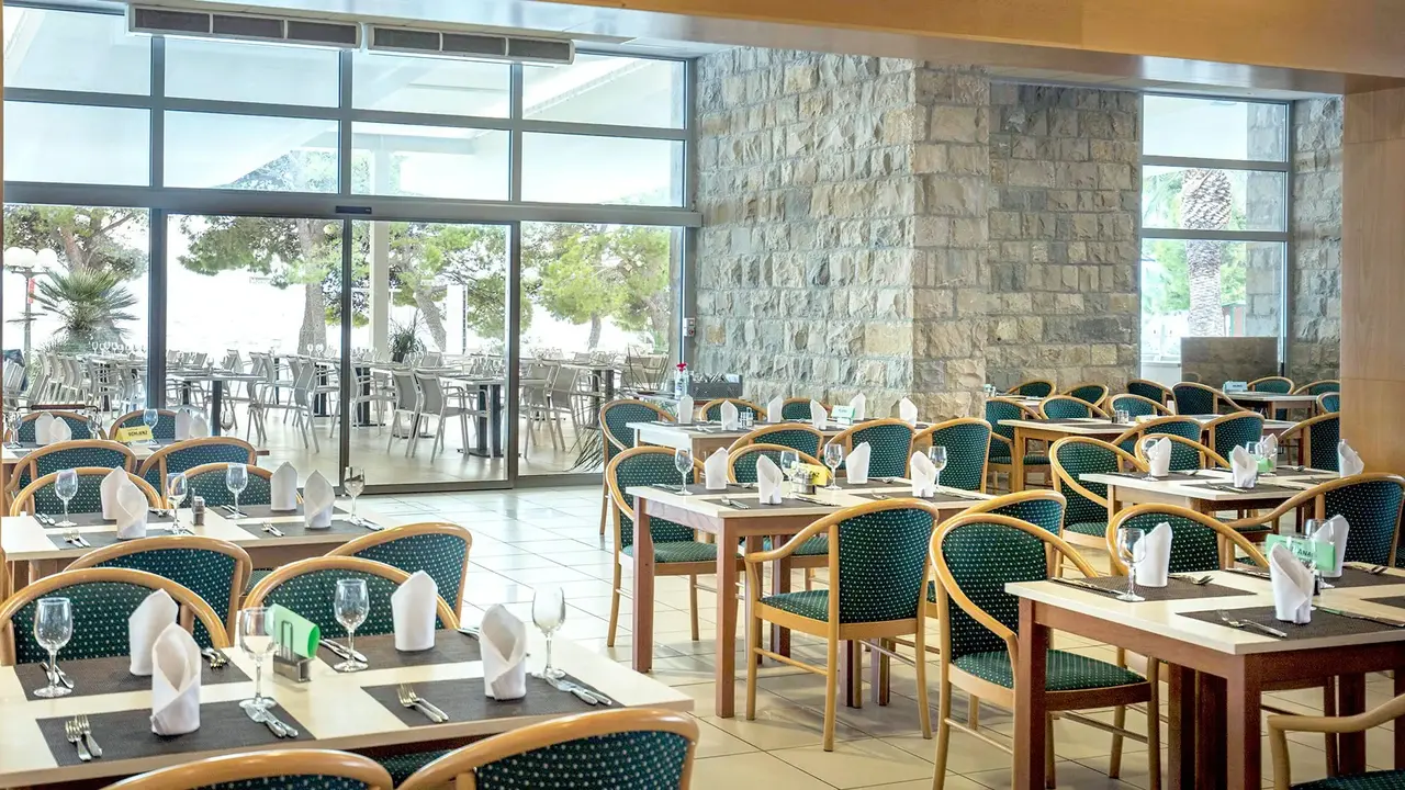 Bluesun Hotel Alga