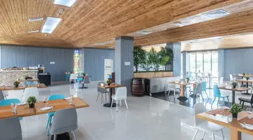 BM Beach Hotel