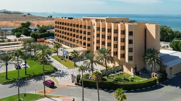 BM Beach Hotel