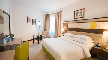 BM BEACH HOTEL