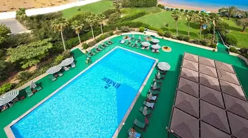BM Beach Hotel