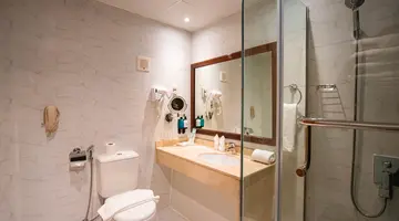BM BEACH HOTEL