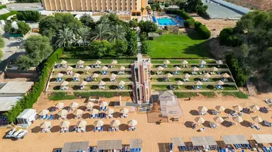 BM Beach Hotel