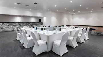 BM Beach Hotel