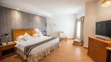 BM Beach Hotel
