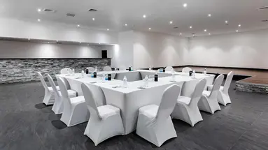 BM Beach Hotel