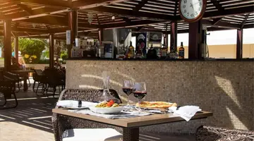 BM Beach Hotel