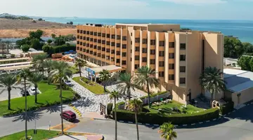 BM Beach Hotel