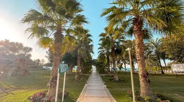 BM Beach Hotel