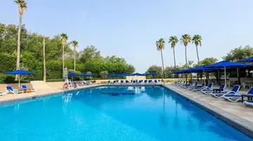 BM Beach Hotel