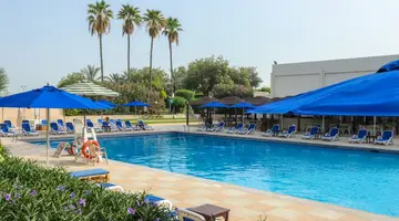 BM BEACH HOTEL