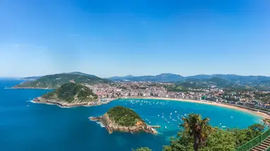 BNP PLATINUM Smaki Baskonii wina Burgundii i plaże Atlantyku