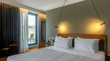 Bob W Athens Eolou