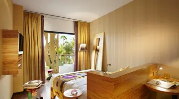 BOHEMIA SUITES & SPA (ADULTS ONLY 18+)