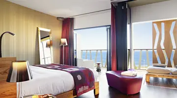 BOHEMIA SUITES & SPA (ADULTS ONLY 18+)