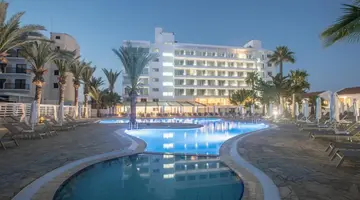 BOHEMIAN GARDENS HOTEL