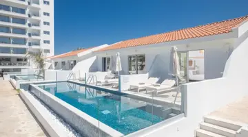 Bohemian Gardens Hotel