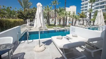 Bohemian Gardens Hotel