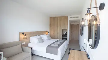 BOHEMIAN GARDENS HOTEL