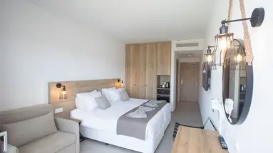 BOHEMIAN GARDENS HOTEL