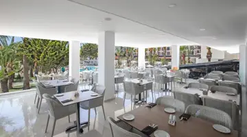 Bohemian Gardens Hotel