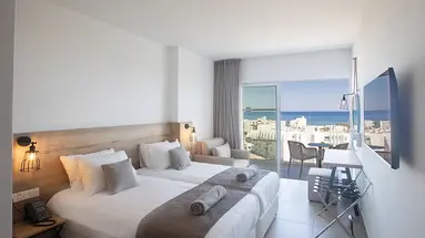 BOHEMIAN GARDENS HOTEL