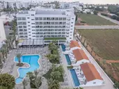 Bohemian Gardens Hotel