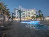 Bohemian Gardens Hotel