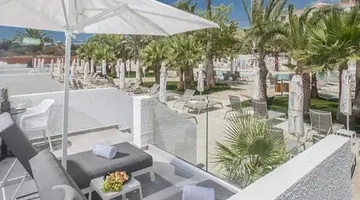 Bohemian Gardens Hotel