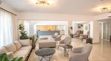Bohemian Gardens Hotel