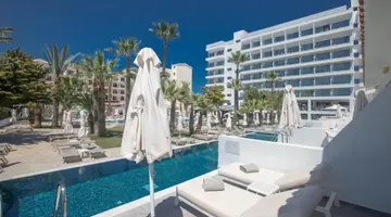Bohemian Gardens Hotel