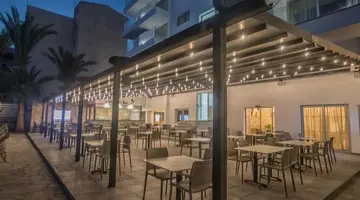 Bohemian Gardens Hotel