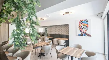 Bohemian Gardens Hotel