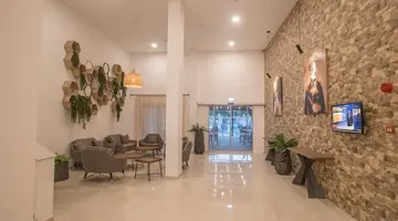 Bohemian Gardens Hotel