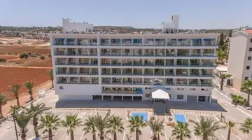 Bohemian Gardens Hotel