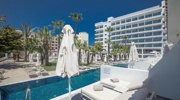 Bohemian Gardens Hotel