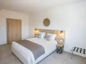 BOHEMIAN GARDENS HOTEL