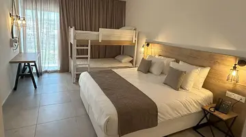BOHEMIAN GARDENS HOTEL