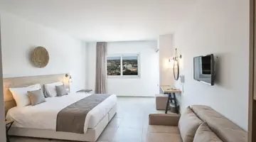 Bohemian Gardens Hotel