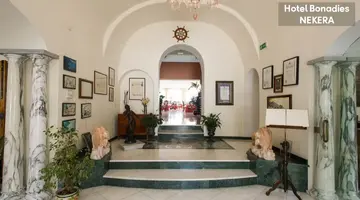 BONADIES HOTEL