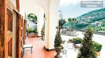 BONADIES HOTEL