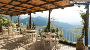 BONADIES HOTEL