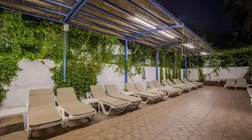 Bonapart Sealine Hotel