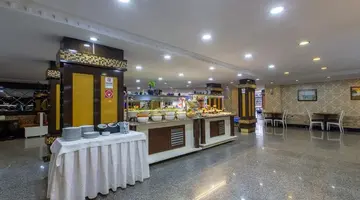 Bonapart Sealine Hotel