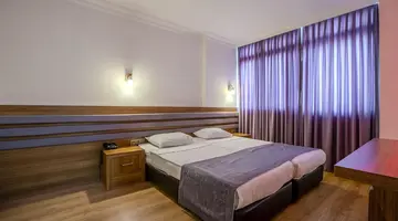 Bonapart Sealine Suit Hotel