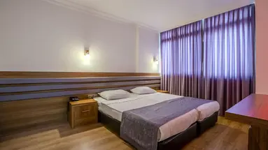 Bonapart Sealine Suit Hotel