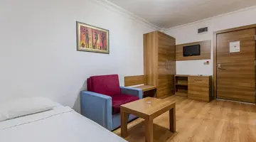 Bonapart Sealine Suit Hotel