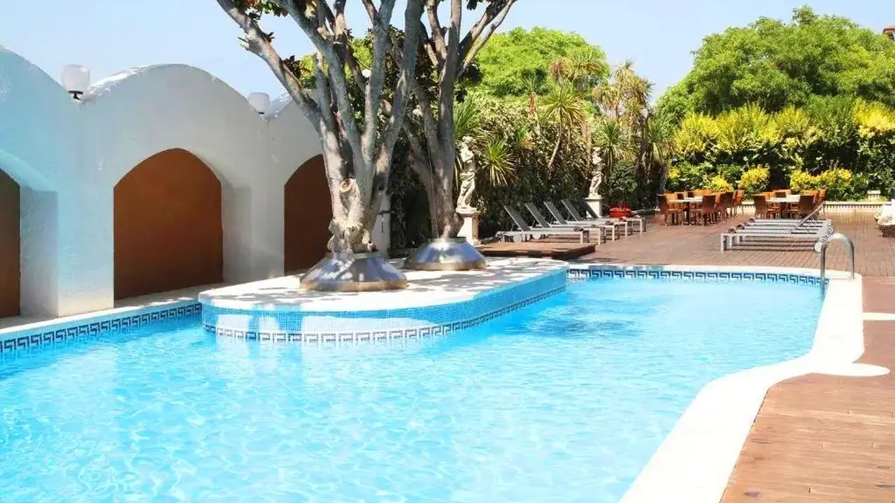 Bondia Augusta Club - Adults Only