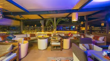 Borjs Hotel Suites & Spa